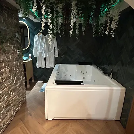 La Balinaise, A Normandy Getaway Apartment *